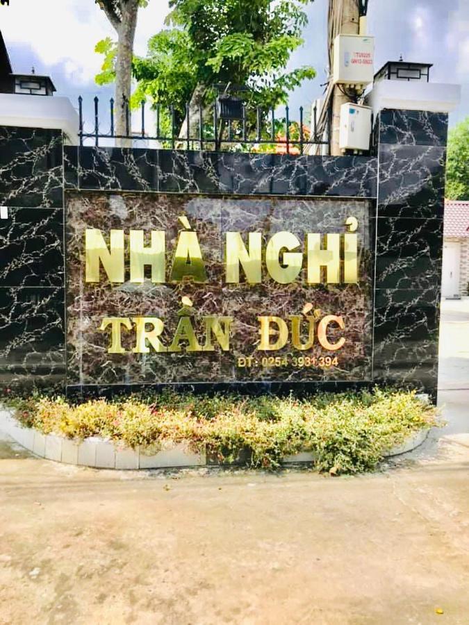 Апарт отель Nha Nghi Tran Duc Phu My Экстерьер фото
